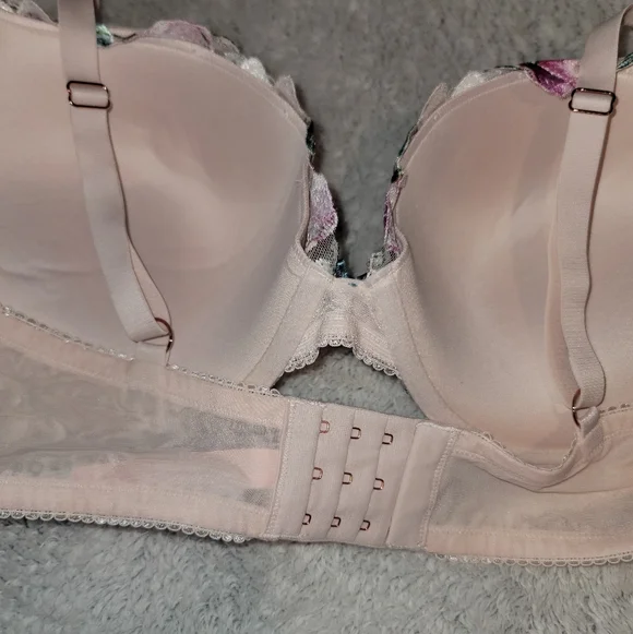Victoria Secret Floral Embroidered Push Up Bra Size 38D - Picture 5 of 6